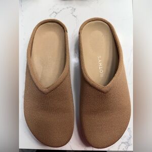 Rothy’s women’s clogs
